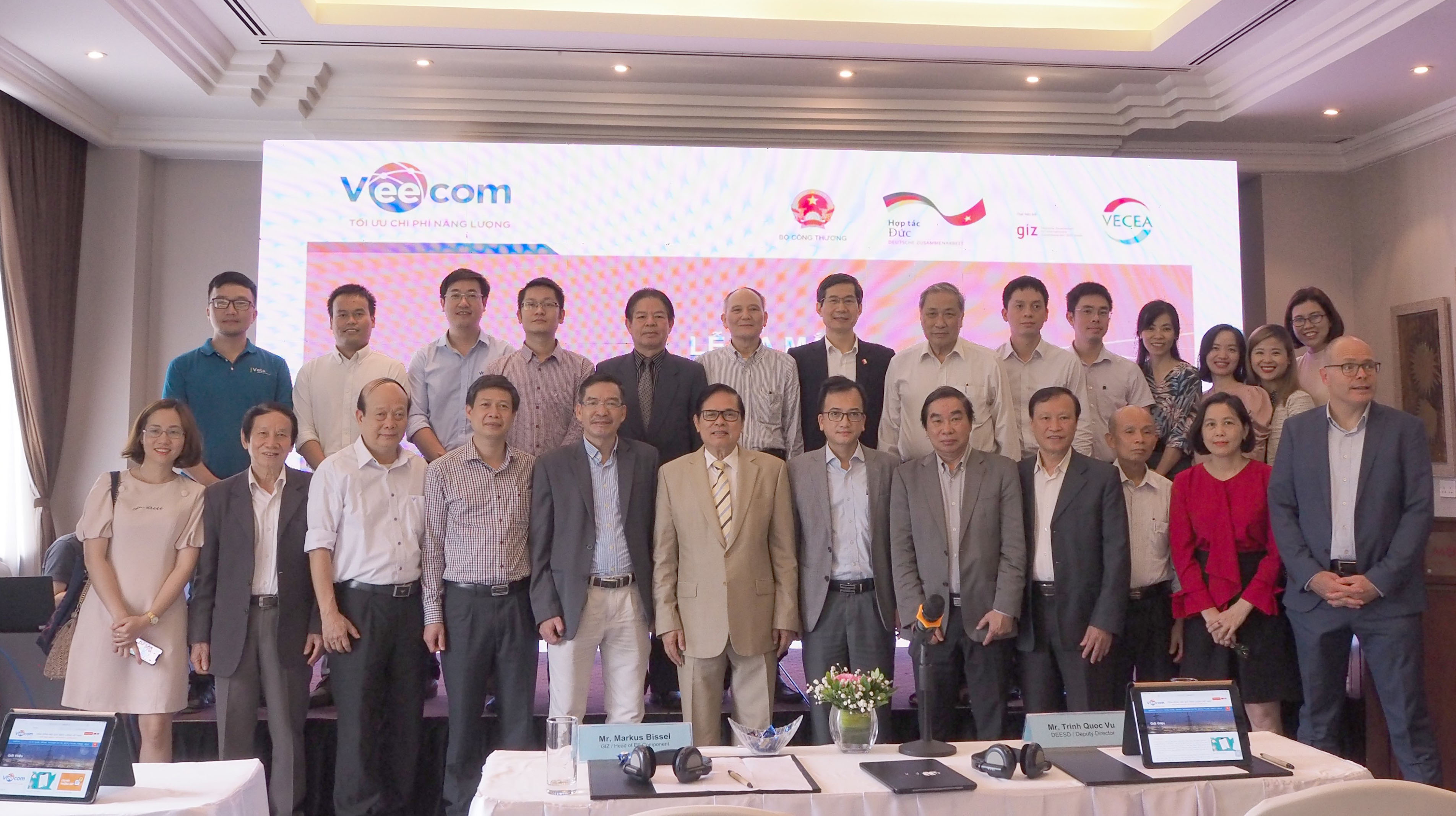 Khai trương website Cộng đồng hiệu quả năng lượng Việt Nam (VEECOM)